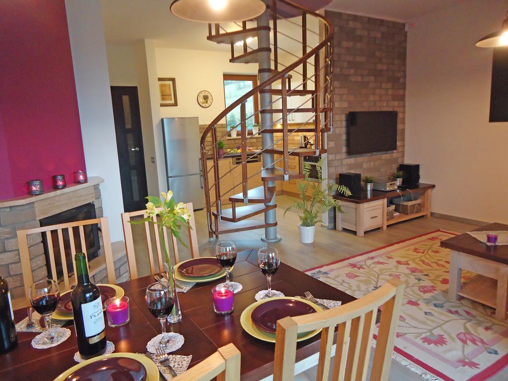 Apartament Szarotka ชซาฟนีซา ภายนอก รูปภาพ